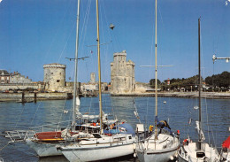 LA ROCHELLE  Le Port, La Tour St Nicolas Et La Tour De La Chaine  29 (scan Recto Verso)MG2854 - La Rochelle