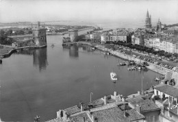 LA ROCHELLE Vue Generale Du Port 22  (scan Recto Verso)MG2864TER - La Rochelle