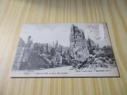 CPA Arras (62).L'Hôtel De Ville, Vu De La Rue St-Géry. - Arras