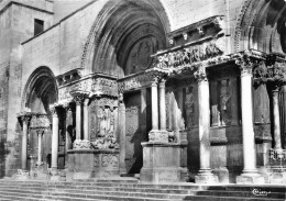 SAINT-GILLES Eglise Abbatiale Façade Ouest Du Porche Central, Collatéral Droit  24 (scan Recto Verso)MG2879 - Saint-Gilles