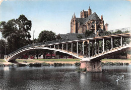 AUXERRE  La Passerelle Sur L'yonne Et La Cathédrale   14 (scan Recto Verso)MG2882 - Auxerre