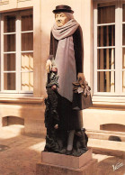 AUXERRE Place De La Mairie : La Statue De Marie Noël, Poétesse Et Conteuse Auxerroise  15 (scan Recto Verso)MG2883 - Auxerre