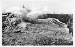 DIEPPE La Jetee Un Jour De Tempete 40  (scan Recto Verso)MG2886UND - Dieppe