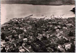 DOUARNENEZ. -  Vue Générale Sur La Ville   -  Non Circulée.    Photo Véritable. - Douarnenez