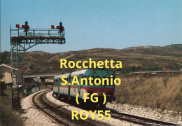 Puglia Foggia Rocchetta S.antonio Treno Locale In Transito Sulla Linea Ferroviaria Rocchetta S.antonio Gioia Del Colle - Eisenbahnen