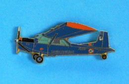 1 PIN'S //   ** AVION / NORD 3400 NORBARBE / GENDARMERIE NATIONALE ** . (J. Y. Ségalen Collection) - Militair & Leger