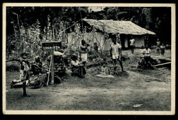 CAMEROUN Mission Catholique à YOKO Une école De Brousse - Kameroen