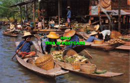 R609933 Thailand. Rajburi. Damnernsaduak Floating Market. Thai Silpa - World