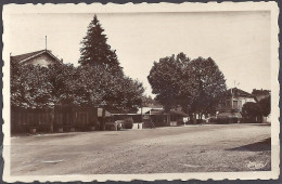 *CPA - 01 - MEXIMIEUX - Place De La Gare - Sin Clasificación