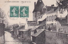 La Ferte Bernard (72 Sarthe) Place De La Lice - Facteur Lavoirs - édit. Génisson Circulée 1909 Cachet Gare De La Ferte - La Ferte Bernard