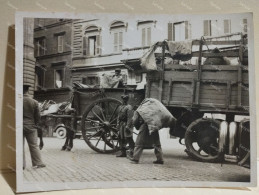 Italia 2x Foto Da Identificare. Carrozze Per Rifornimento Carbone ? - Europe