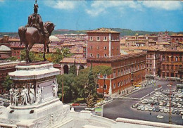 AK 216871 ITALY - Roma - Piazza Venezia - Plaatsen & Squares