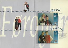 Faroe - Færøske Folkedragter, National Costumes (Set 2 Magnetic Cards), 5.000ex, Mint With Folder - Färöer I.