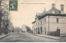 LAVAL - Avenue De La Gare - Très Bon état - Laval