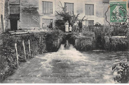 ARPAJON - Le Clos Cerpied - Vue Du Déversoir De L'ancien Moulin - Très Bon état - Arpajon