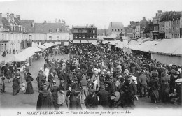 NOGENT LE ROTROU - Place Du Marché Un Jour De Foire - Très Bon état - Nogent Le Rotrou