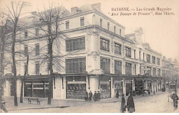 BAYONNE - Les Grands Magasins " Aux Dames De France " - Rue Thiers - Très Bon état - Bayonne