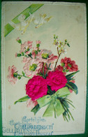 CPA .gaufrée BOUQUET DE FLEURS . 2 ROSES EN SOIE . COLOMBES .  FLOWERS . SILK . DOVE  EMBOSSED EARLY PC - Fleurs