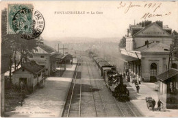 FONTAINEBLEAU: La Gare - Très Bon état - Fontainebleau