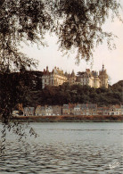 CHAUMONT-SUR-LOIRE   Le Château, La Ville, Vu De La Rive Nord De La Loire  30 (scan Recto Verso)MG2896 - Otros & Sin Clasificación