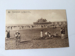 Carte Postale Ancienne (1934) Blankenberghe La Plage Et Le Pier - Het Strand En De Pier - Blankenberge
