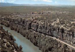 RUOMS     Les Gorges De L'Ardèche, Le Défilé De Ruoms   28 (scan Recto Verso)MH2924 - Ruoms