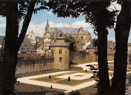 VANNES  Les Anciens Remparts, La Tour Du Connétable Et Poudrière, La Cathédrale St Pierre   38  (scan Recto Verso)MH2935 - Vannes