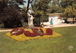 HOSSEGOR   Une Belle Statue Dans Les Jardins    16  (scan Recto Verso)MH2962 - Hossegor