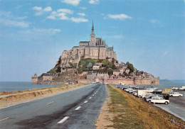 LE MONT SAINT MICHEL    L'arrivée    13 (scan Recto Verso)MH2967 - Le Mont Saint Michel