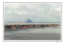 LE MONT SAINT MICHEL   Procession     33 (scan Recto Verso)MH2967 - Le Mont Saint Michel