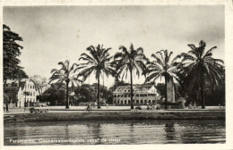 PC SURINAME PARAMARIBO GOUVERNEMENTSPLEIN, VINTAGE POSTCARD (b53702) - Surinam