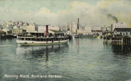 PC NEW ZEALAND AUCKLAND HARBOUR MORNING MISTS, VINTAGE POSTCARD (b53659) - Nuova Zelanda