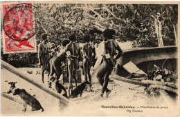 PC NEW HEBRIDES, MARCHANDS DE PORCS, Vintage Postcard (b53501) - Vanuatu