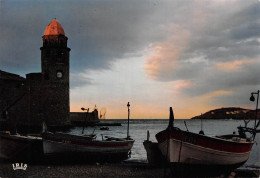 COLLIOURE  L'église Saint Vincent XVII E S  Au Soleil Couchant          31 (scan Recto Verso)MH2978 - Collioure