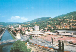 BOSNIE HERZEGOVINE  SARAJEVO  Turistkomerc Zagreb Vue Aérienne De La Ville   51 (scan Recto Verso)MH2995 - Bosnie-Herzegovine