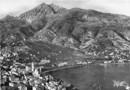 MENTON Vue Aerienne De La Vieille Ville  33  (scan Recto Verso)MH2902VIC - Menton