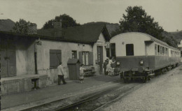 Reproduction - Train En Gare - Niederemmel Piesport, 1961 - Eisenbahnen