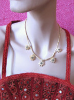 Bijoux-collier-20-ancien Collier En Os – Motifs Edelweiss - Collane/Catenine