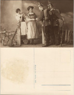 Soldaten, Frauen Der übergebene Brief Militaria Atelierfoto 1916 - Guerre 1914-18