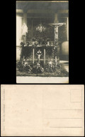 Ansichtskarte  Kirche - Geschmückter Altar, 5 Totenkreuze 1925 - Da Identificare