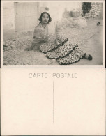 Südländische Frau Lassiv Schauend Auf Der Straße 1928 Privatfoto - Personaggi