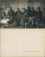 Foto  Soldaten Wk1 Im Kommandoraum Fotokarte 1917 Privatfoto - Guerra 1914-18