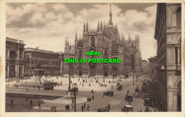 R611509 Milano. The Duomo Square. Cecami - Monde