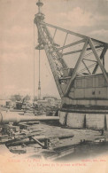 TOULON - LE PORT - LA GRUE DE LA GROSSE ARTILLERIE - Toulon