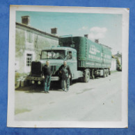 Photo Repro ( Photo D'une Photo) Ancien Camion Poids Lourd Bernard ? Transport Drouin Frères 44 Qualité Médiocre - Coches