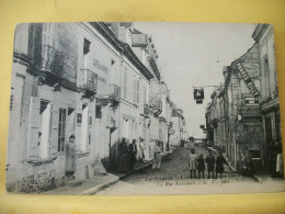 49 5858 CPA - 49 LES BORDS DE LA LOIRE- ST MATHURIN - LA RUE NATIONALE - ANIMATION. - Sonstige & Ohne Zuordnung