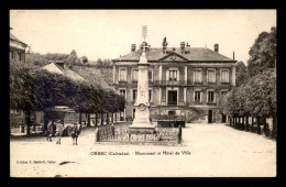 14 - ORBEC - MONUMENT AUX MORTS ET HOTEL DE VILLE - Orbec