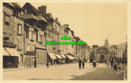 R612827 La Douce France. 86. Lisieux. Calvados. Place Gambetta Et Halle Aux Grai - Welt