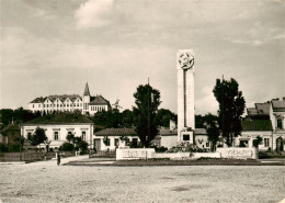 73943223 Levice_Lewenz_SK Denkmal - Slovakia