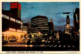 5-5-2024 (4 Z 13) New Zealand -  Auckland Queen Street At Night - Nuova Zelanda